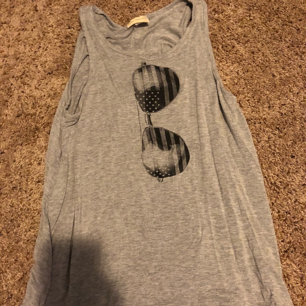 Grey tank top